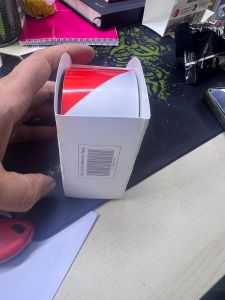 Kırmızı Beyaz Reflektör